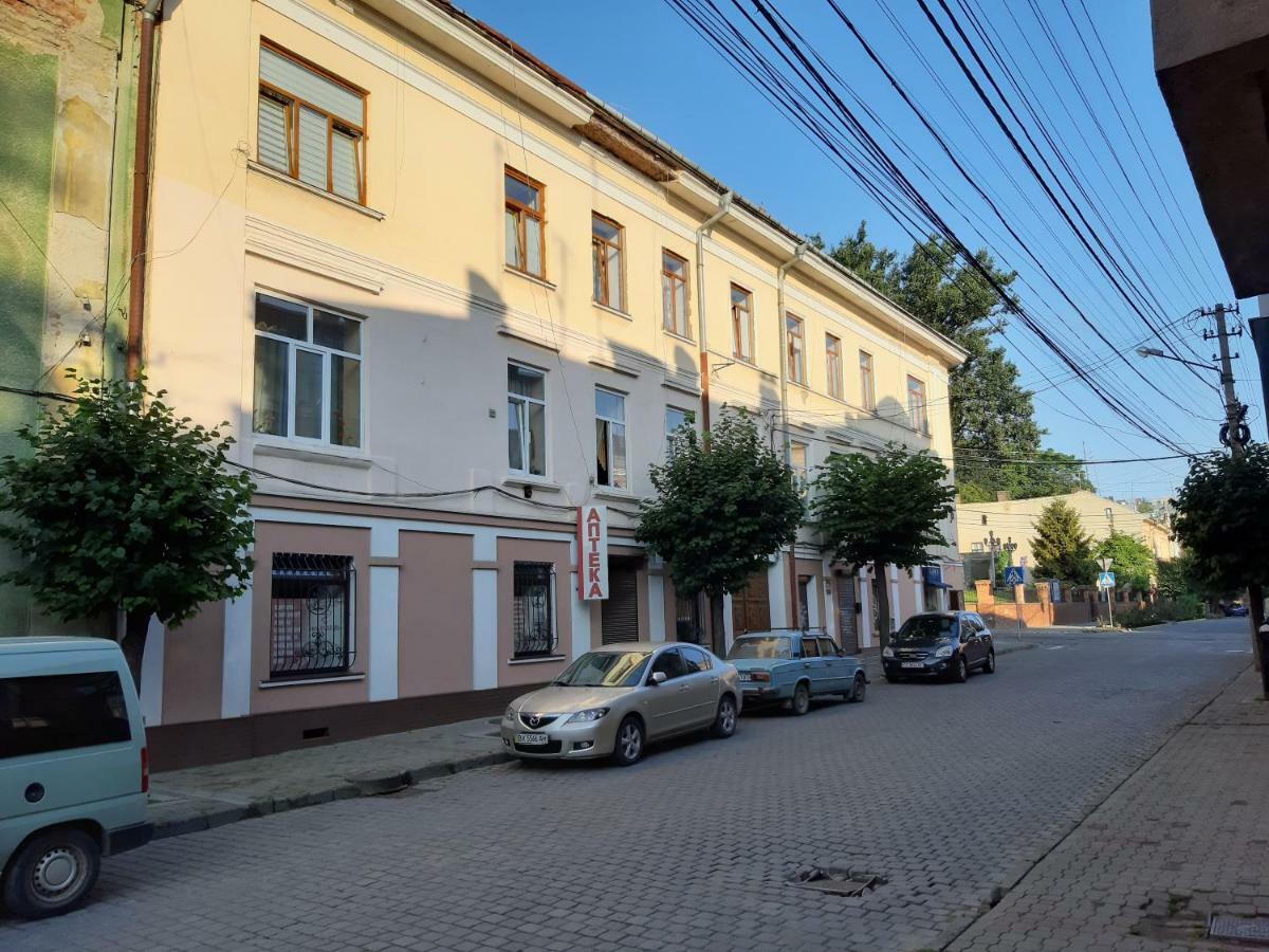 Apartment Orgelsaal Csernyivci Kültér fotó