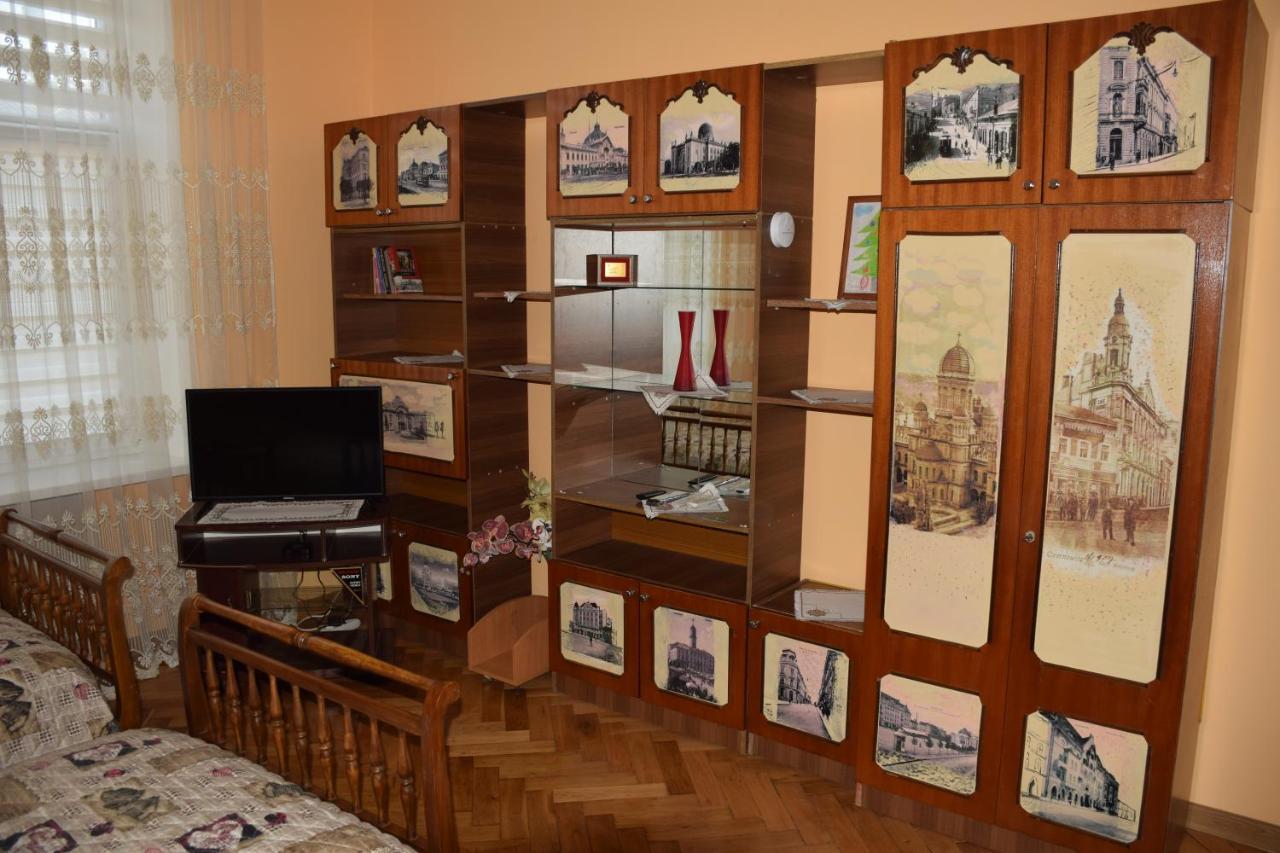 Apartment Orgelsaal Csernyivci Kültér fotó